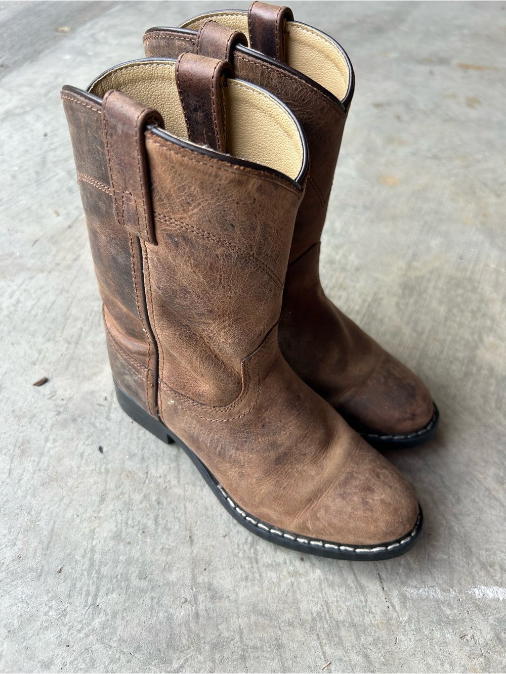 Boys Smoky Mountain Classic Brown Leather Pull-On Boots with Easy Grab Handles